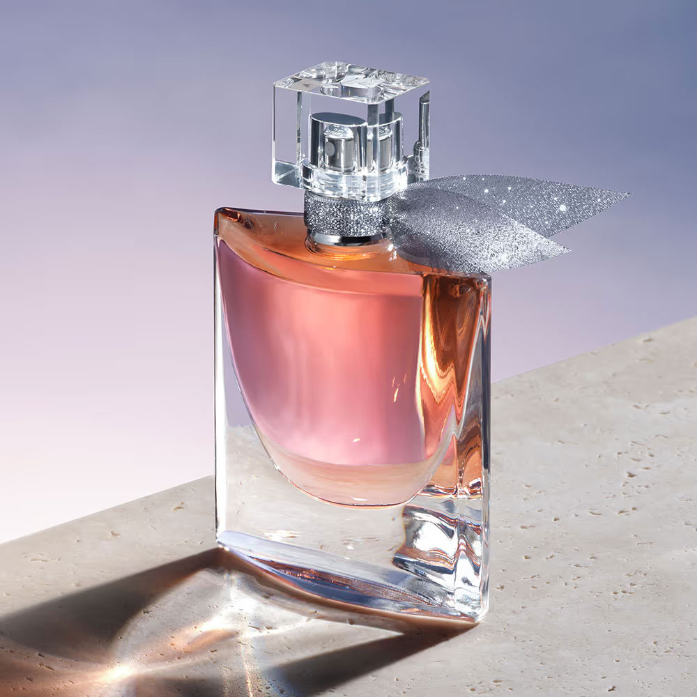حجم و طراحی عطر لانکوم لا ویه است بله