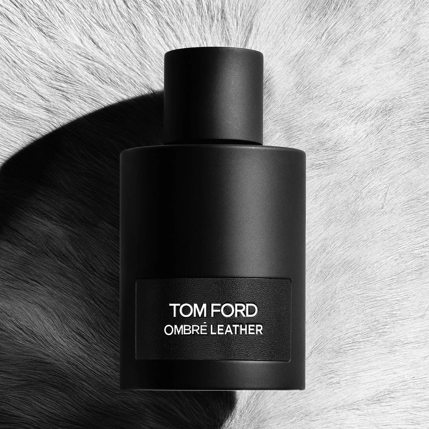 حجم و طراحی عطر تام فورد امبر لدر پارفوم